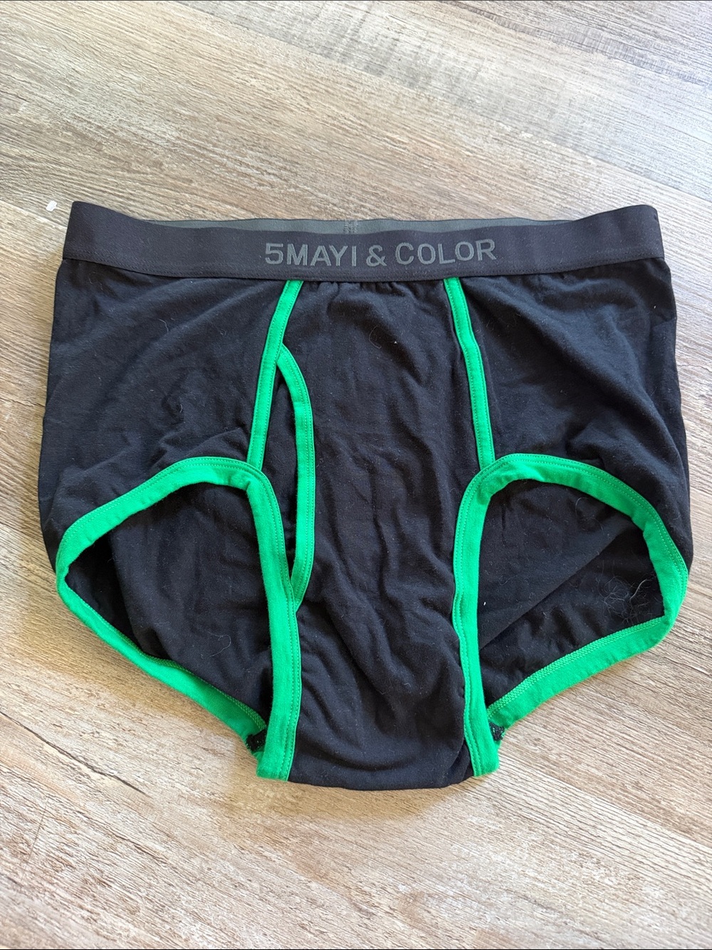 5MayI & Color | Men's Black Briefs with Green Trim